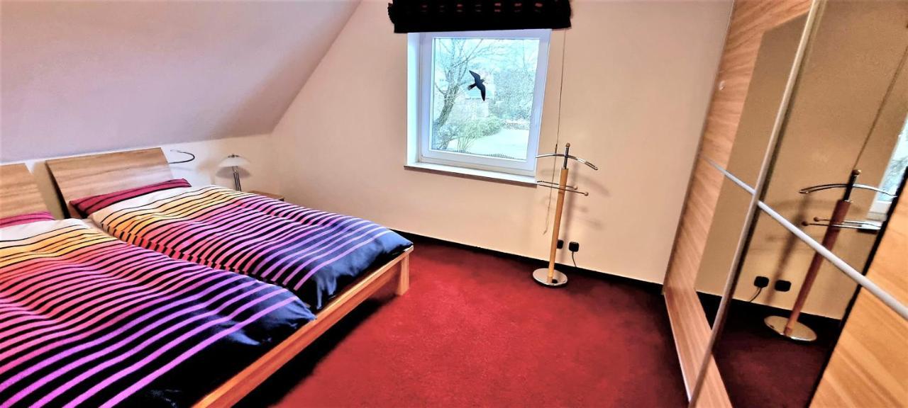 Lueneburg-Melbeck, 105 Qm Mit Fernsicht, Ruhige Sackgasse, Fussbodenheizung, Wallbox Gegen Gebuehr Ngoại thất bức ảnh